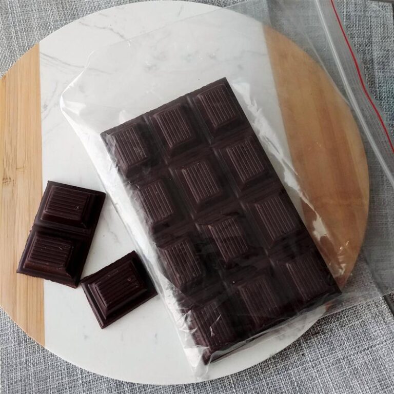 HOW TO > Store Chocolate